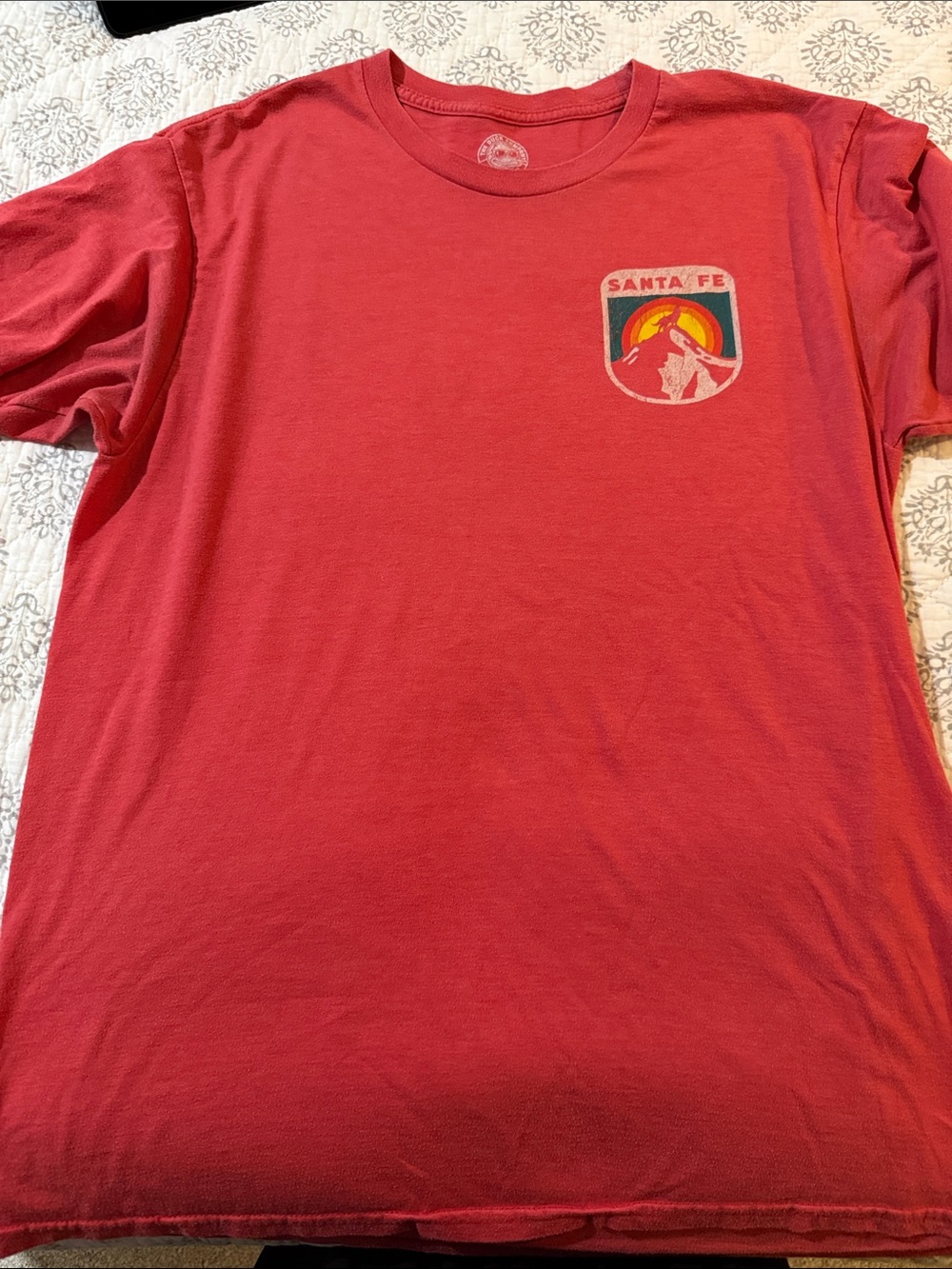 Santa Fe Men’s vintage Red Graphic Tee